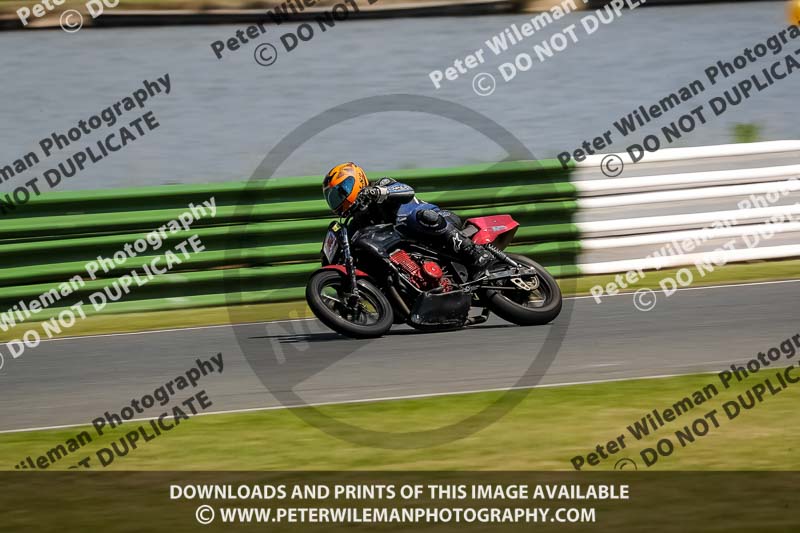 enduro digital images;event digital images;eventdigitalimages;mallory park;mallory park photographs;mallory park trackday;mallory park trackday photographs;no limits trackdays;peter wileman photography;racing digital images;trackday digital images;trackday photos